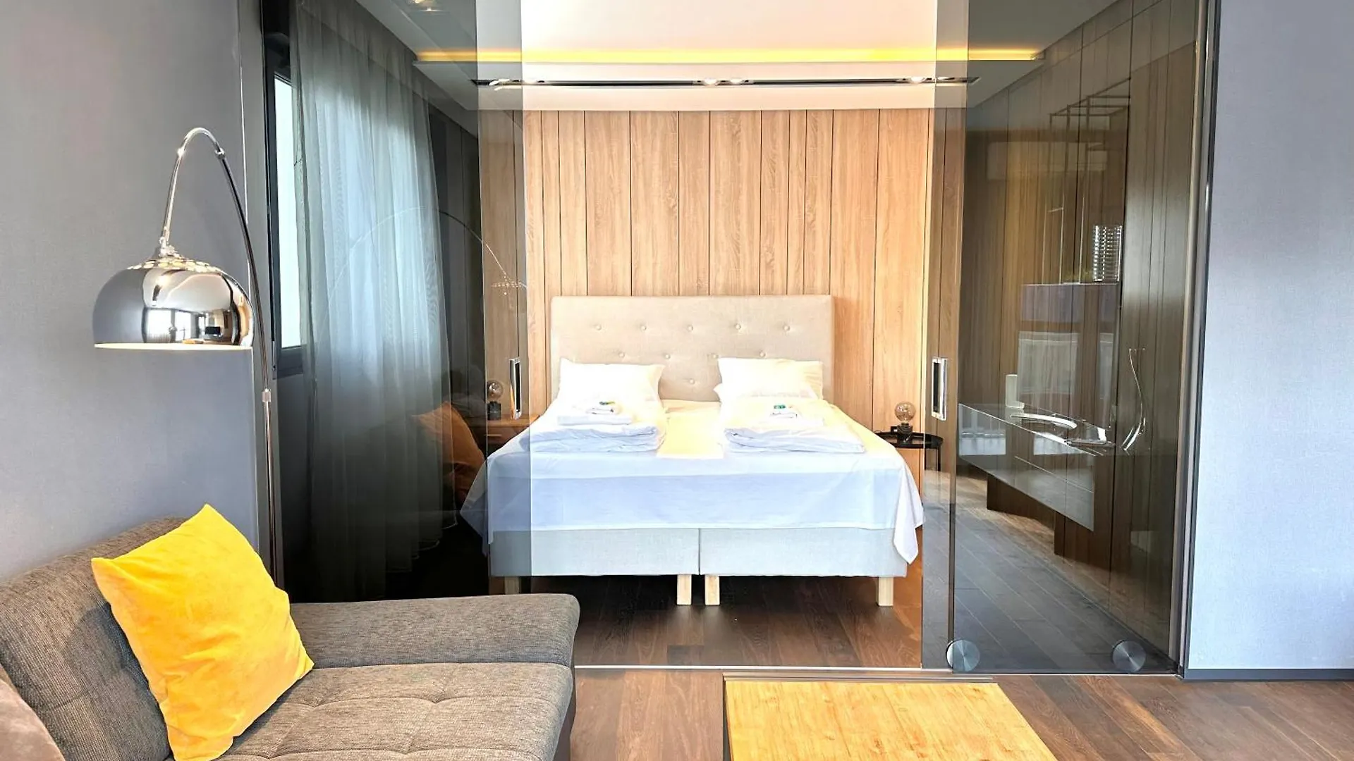 בודפשט Riverside Luxury Panorama Home - Smarttv, Fastwifi 0*,  הונגריה